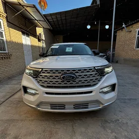 Ford Explorer 2022