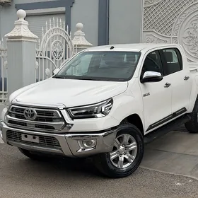Toyota Hilux 2025