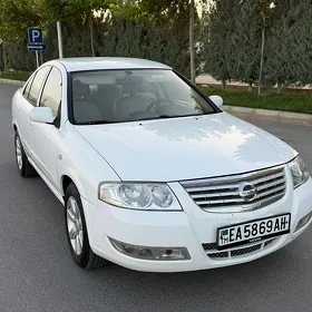 Nissan Sunny 2012