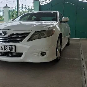 Toyota Camry 2011