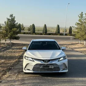 Toyota Camry 2018