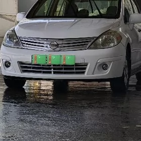 Nissan Versa 2008