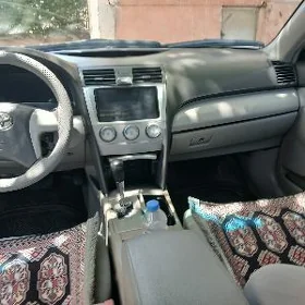 Toyota Camry 2011