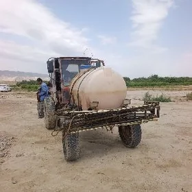 MTZ T-28 1980