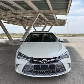 Toyota Camry 2017
