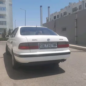 Toyota Corona 1995