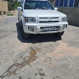 Infiniti QX4 1999