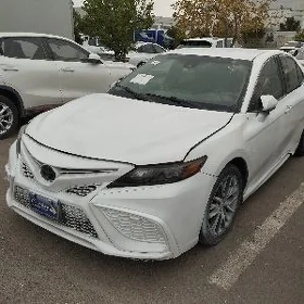 Toyota Camry 2022