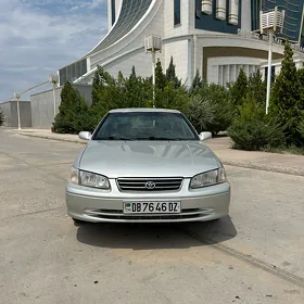Toyota Camry 2000