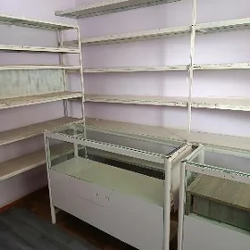 Polka, magazyn ucin