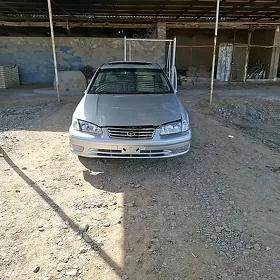 Toyota Camry 2001