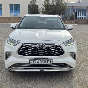 Toyota Highlander 2022