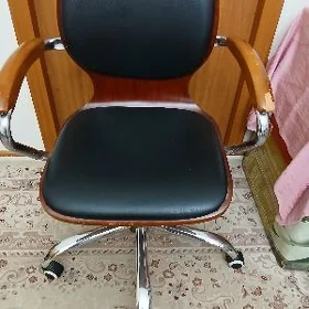 стул