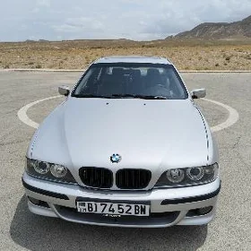 BMW E39 2000