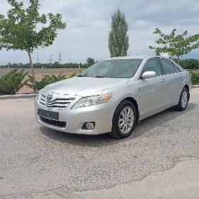 Toyota Camry 2011
