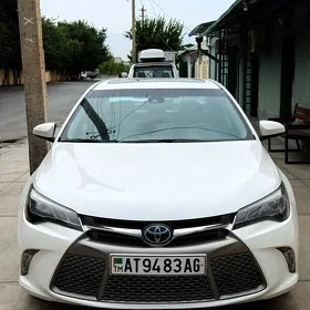 Toyota Camry 2017