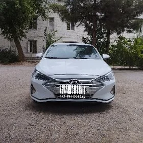 Hyundai Elantra 2020