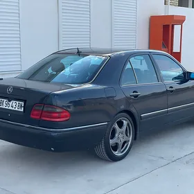 Mercedes-Benz E320 1998