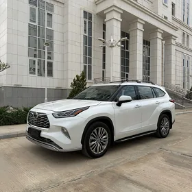 Toyota Highlander 2022