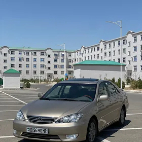 Toyota Camry 2004