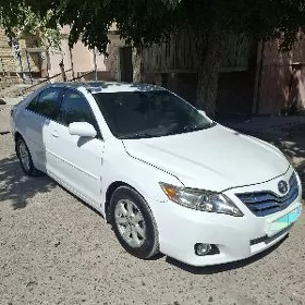 Toyota Camry 2011