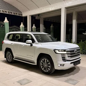 Toyota Land Cruiser 2023