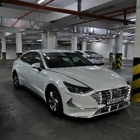 Hyundai Sonata 2021