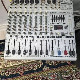 BEHRINGER EURORACK TOY PULT
