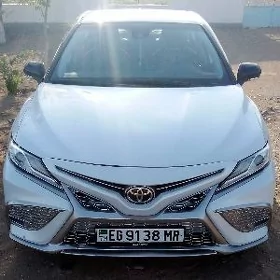 Toyota Camry 2022