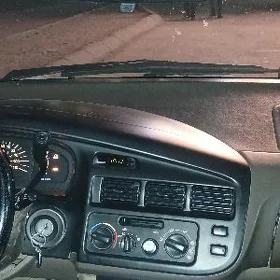 Toyota Sienna 2000