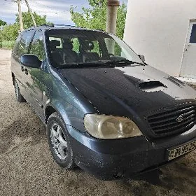 Kia Carnival 2001