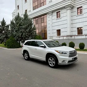 Toyota Highlander 2015
