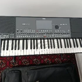 KORG PA600