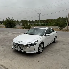Hyundai Elantra 2021