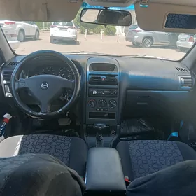 Opel Astra 1999
