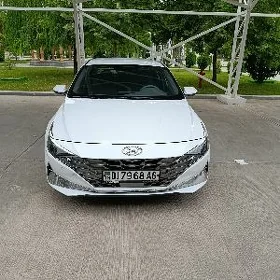 Hyundai Elantra 2021