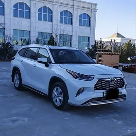 Toyota Highlander 2020