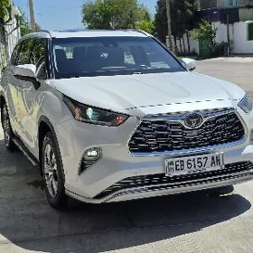 Toyota Highlander 2022