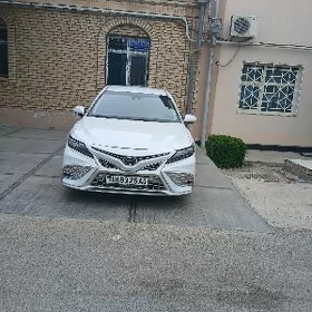 Toyota Camry 2022