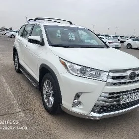Toyota Highlander 2019