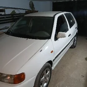 Volkswagen Polo 2000