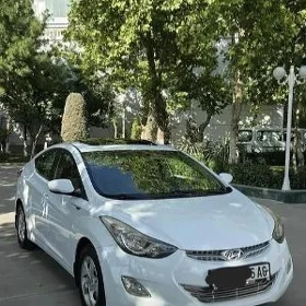 Hyundai Elantra 2012