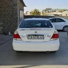 Toyota Camry 2004