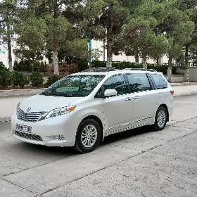 Toyota Sienna 2017