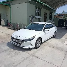 Hyundai Elantra 2020