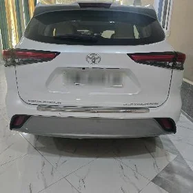 Toyota Highlander 2022