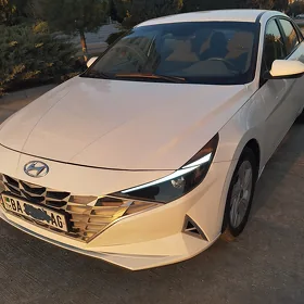 Hyundai Elantra 2021