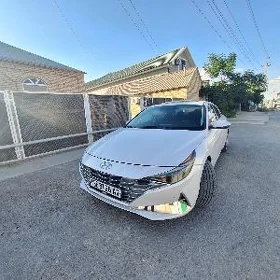 Hyundai Elantra 2021
