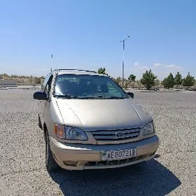 Toyota Sienna 2002