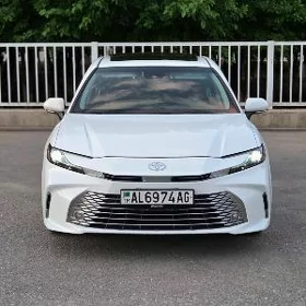 Toyota Camry 2024